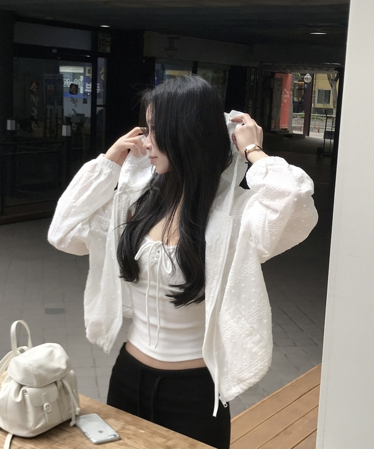 Made 밀레 시스루 프릴 도트 레이스 후드집업바람막이 화이트