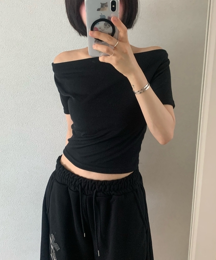 クロップドドレープオフショル半袖Tシャツ BLACK