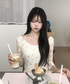 잔꽃 레이스 7부 티셔츠