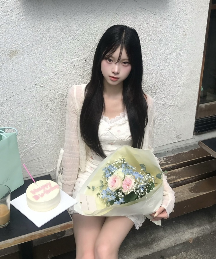 진주 버튼 시스루 셔링 가디건 아이보리