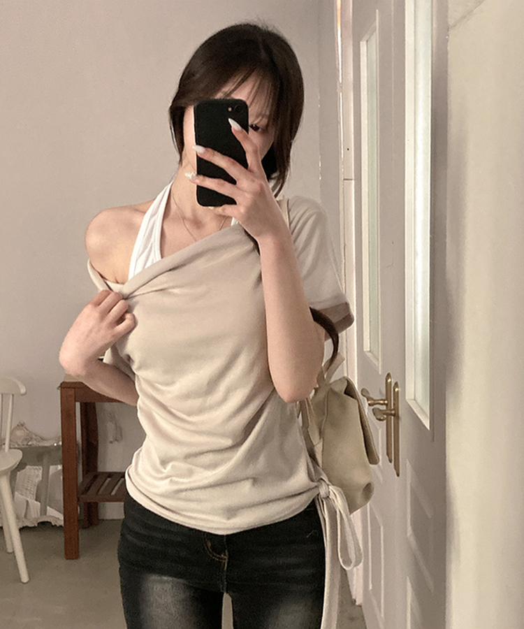 다이아 홀터 레이어드 배색 매듭 드레이프 반팔 티셔츠 베이지