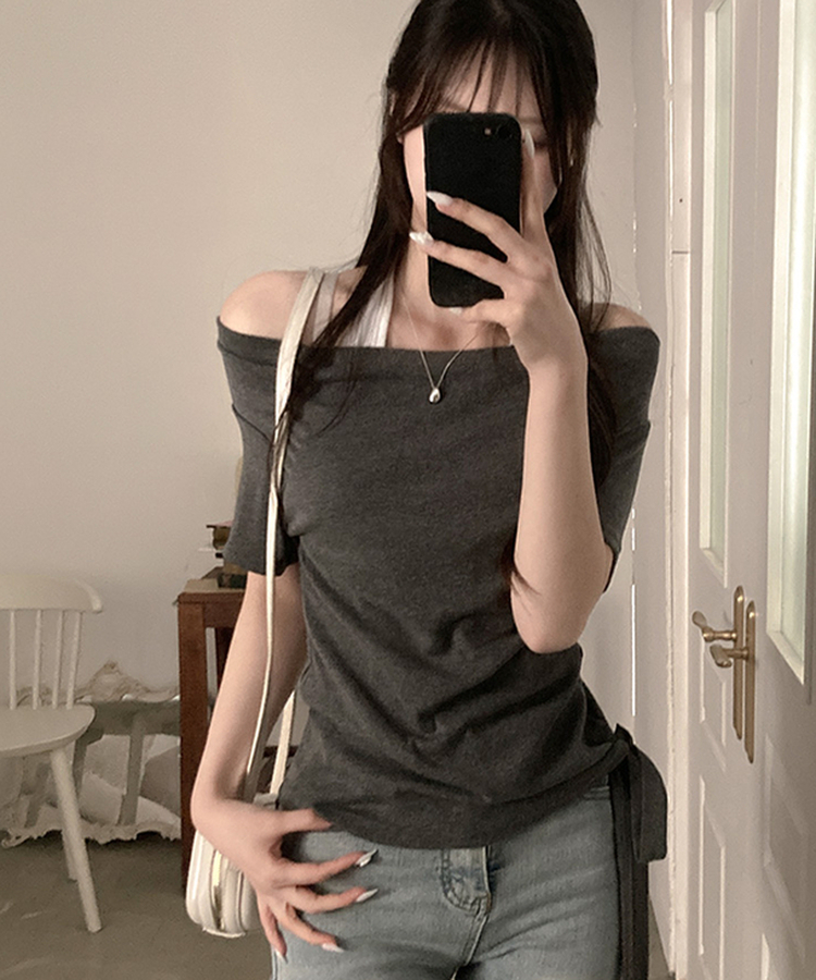 다이아 홀터 레이어드 배색 매듭 드레이프 반팔 티셔츠 차콜