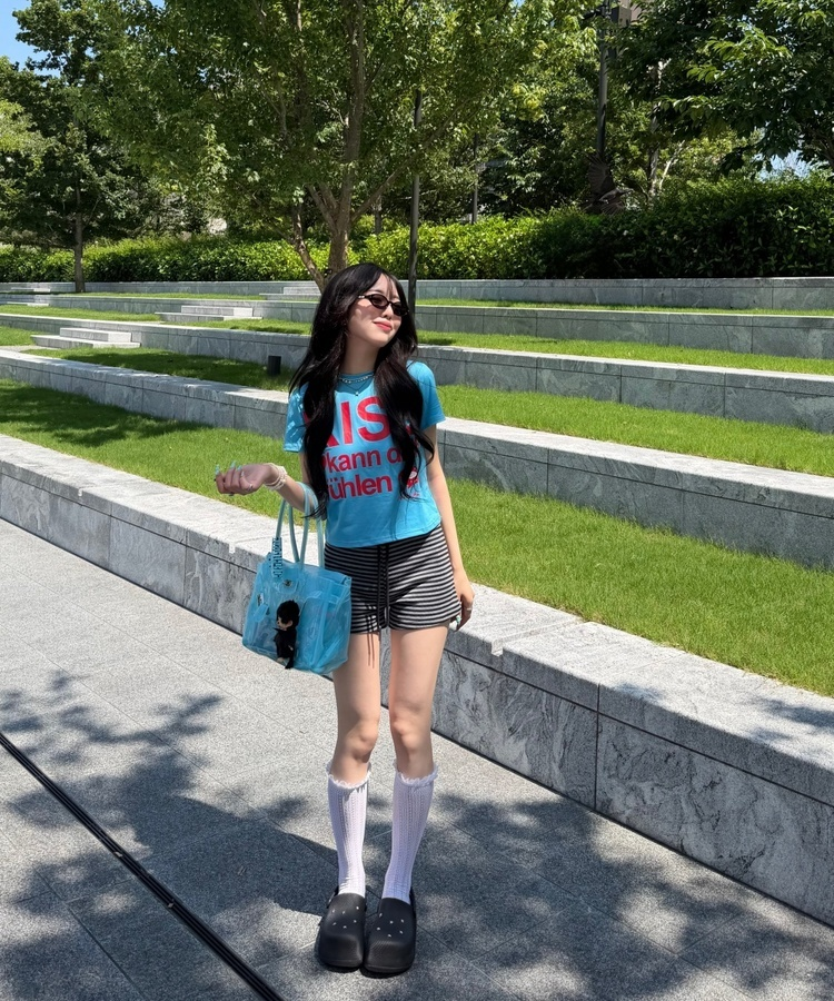 레이스 프릴 삭스 화이트