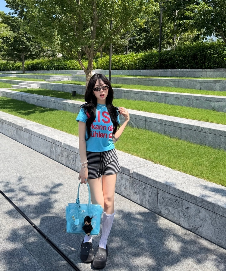 레이스 프릴 삭스 화이트