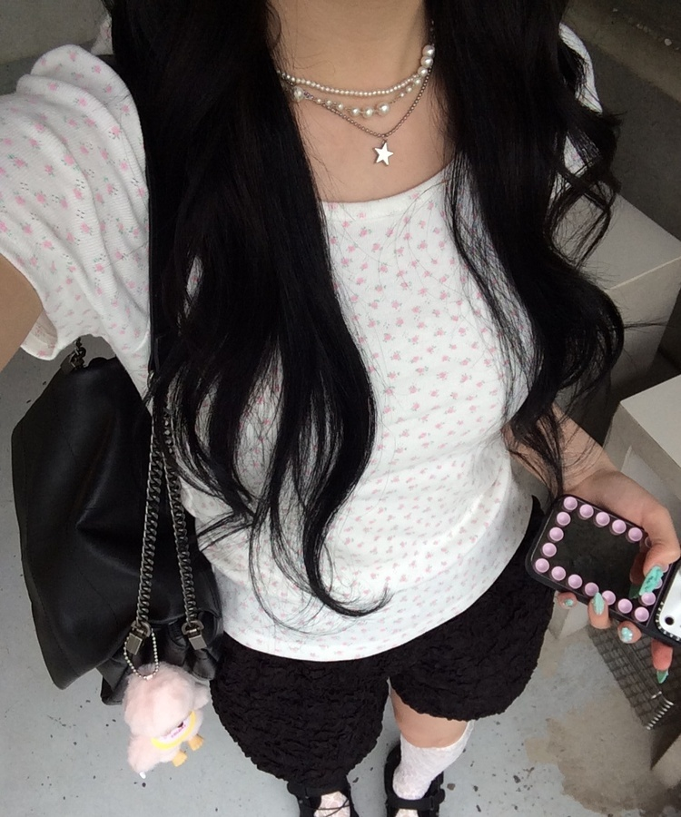 ミニフラワースリムフィットTシャツ IVORY