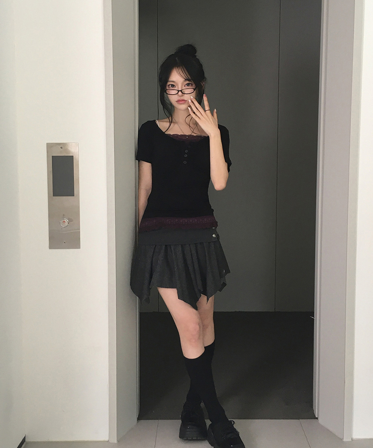 シャーリングボタンVネック半袖Tシャツ BLACK