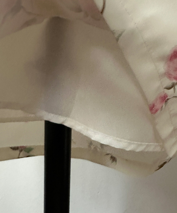 フラワーストリングサテンミディスカート