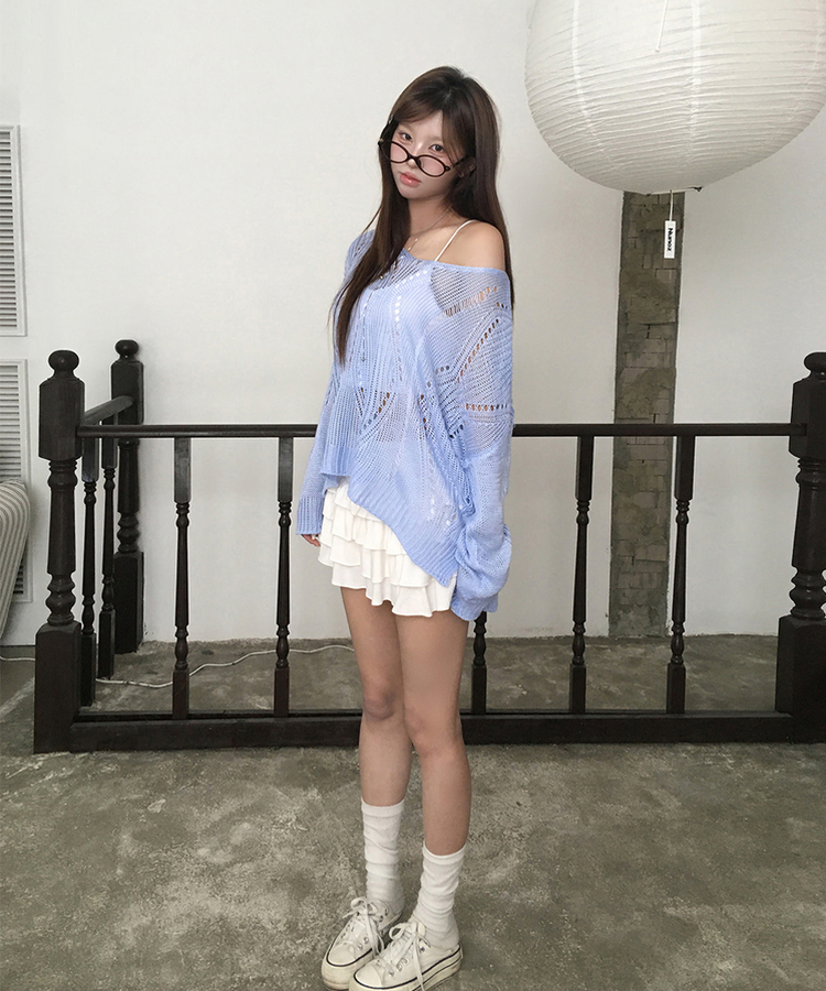 ルーズパンチングVネックシアーニット BLUE
