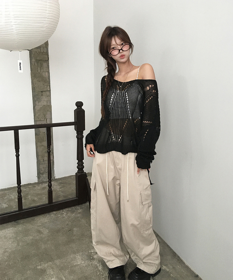 ルーズパンチングVネックシアーニット BLACK