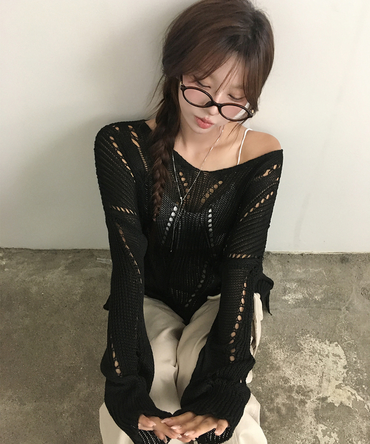 ルーズパンチングVネックシアーニット BLACK