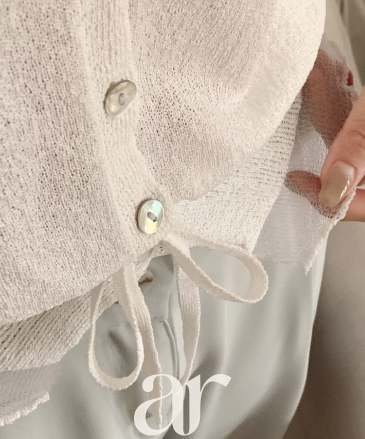 (韓国製)（国内製作）（6カラー／リボンポイント♥／華奢見えフィット）配色リボン 半袖カーディガン IVORY