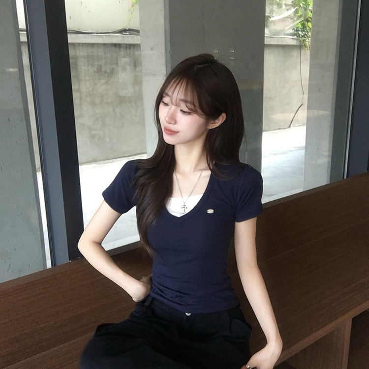 레이어드 효과 무지 브이넥 여름 반팔 티셔츠 팬던트 슬림핏 반팔티 데일리 골지 반팔티 배색 와펜 일체형 상의 3color 네이비