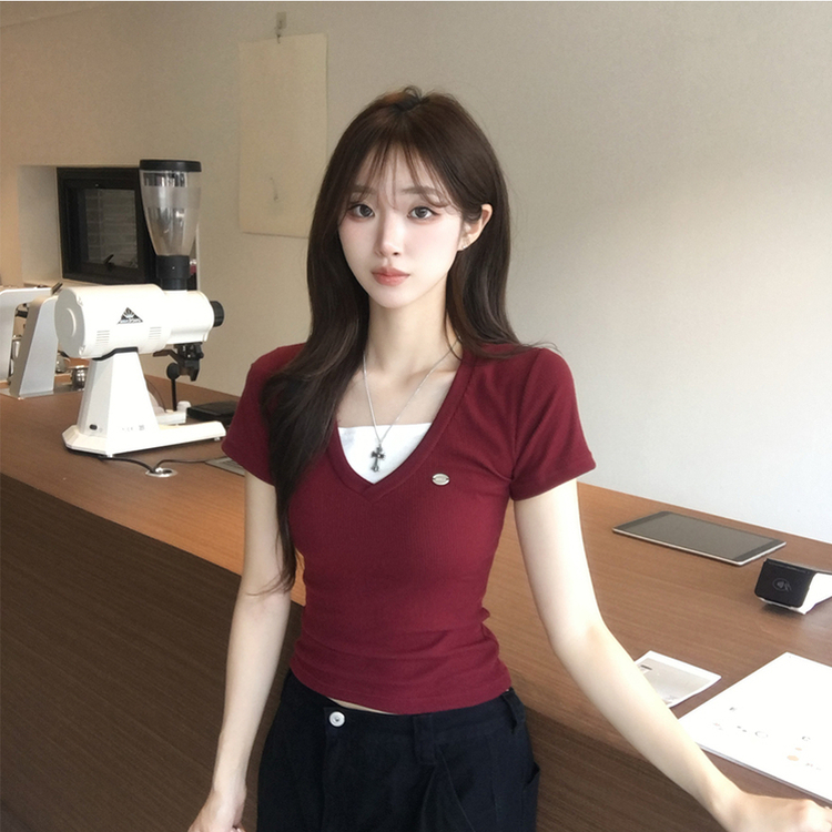 레이어드 효과 무지 브이넥 여름 반팔 티셔츠 팬던트 슬림핏 반팔티 데일리 골지 반팔티 배색 와펜 일체형 상의 3color 레드