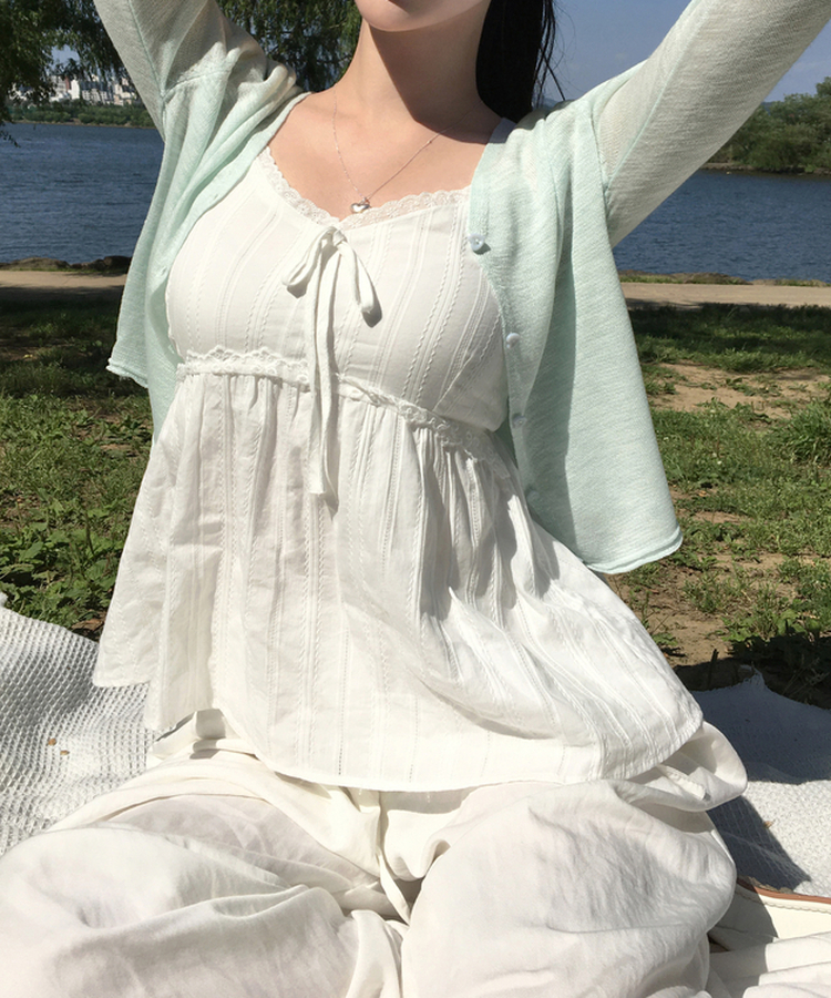 헨리 레이스 리본 나시 블라우스 스모크밴딩 끈 뷔스티에 여리여리 데이트룩 레이어드 여름나시여름블라우스썸머룩호캉스룩 화이트