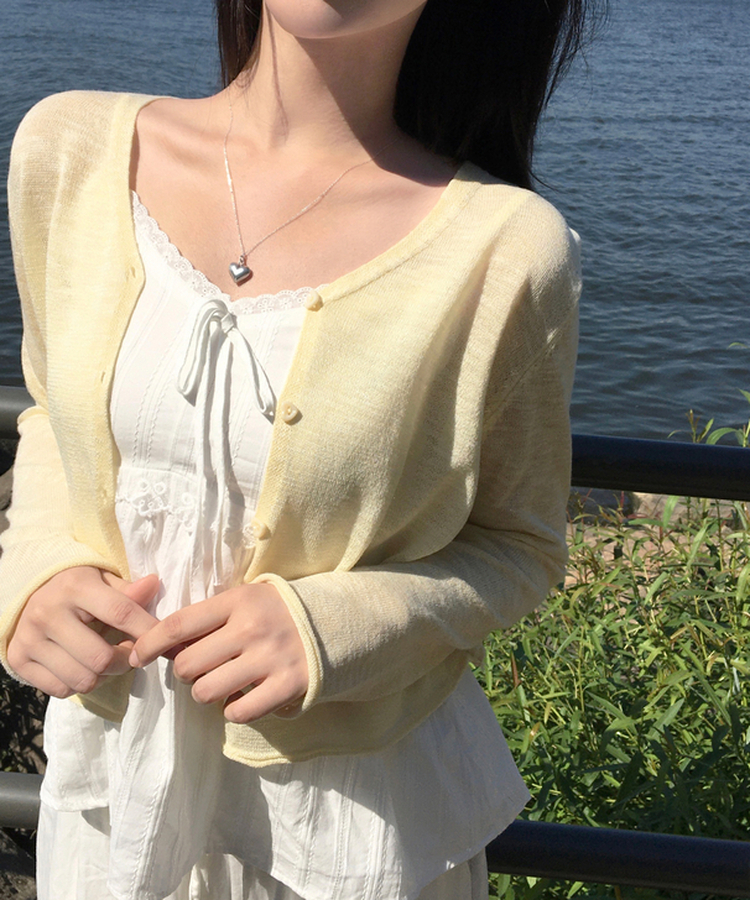 헨리 레이스 리본 나시 블라우스 스모크밴딩 끈 뷔스티에 여리여리 데이트룩 레이어드 여름나시여름블라우스썸머룩호캉스룩 화이트