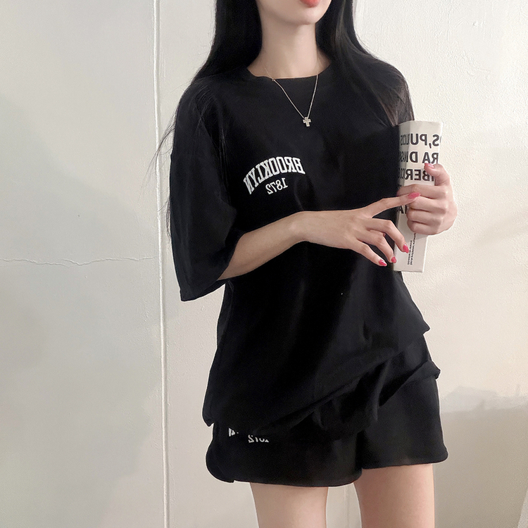 SET】ボックス半袖Tシャツ ショートパンツ｜トレーニングセット｜韓国