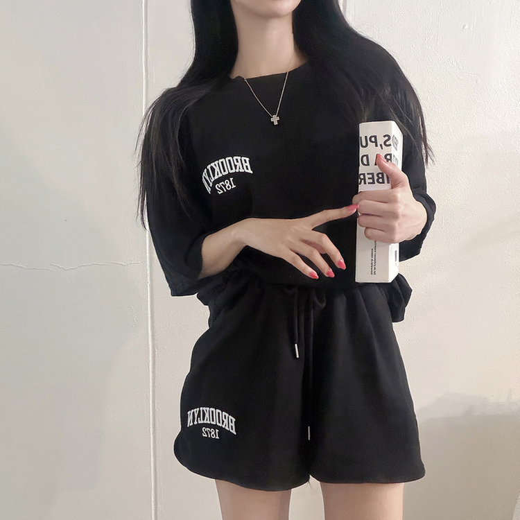 SET】ボックス半袖Tシャツ ショートパンツ｜トレーニングセット｜韓国