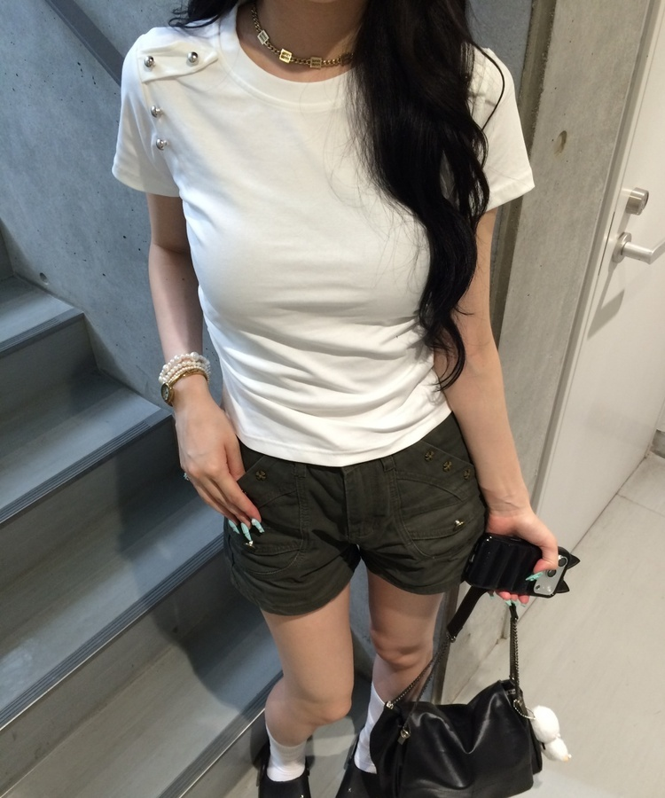 メタルボタンショルダーシャーリングTシャツ IVORY