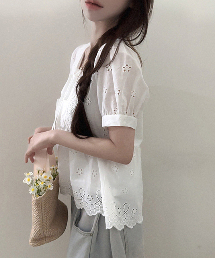 パンチングレースフリルリボン半袖ブラウス WHITE