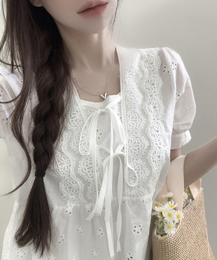 パンチングレースフリルリボン半袖ブラウス WHITE