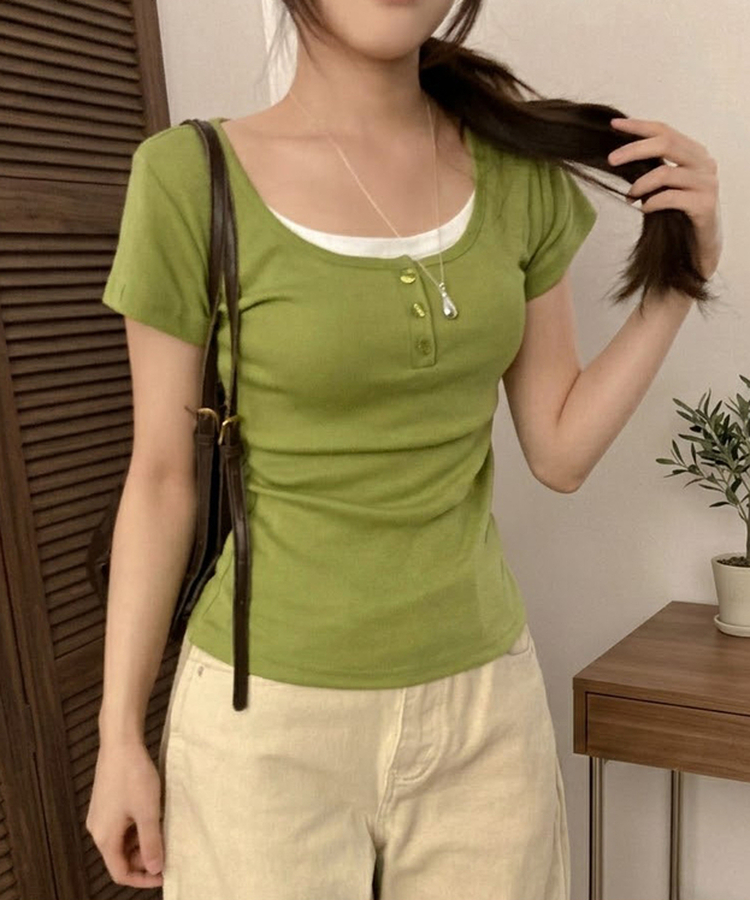 스토리 배색 버튼 이너티 레이어드 반팔 티셔츠 연두