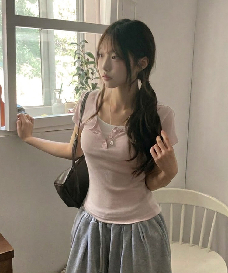 스토리 배색 버튼 이너티 레이어드 반팔 티셔츠 핑크