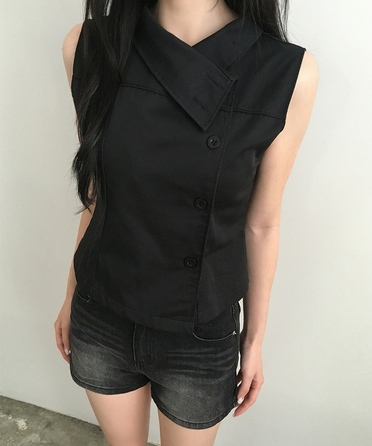スリムハイネックボタンノースリーブジャケット BLACK