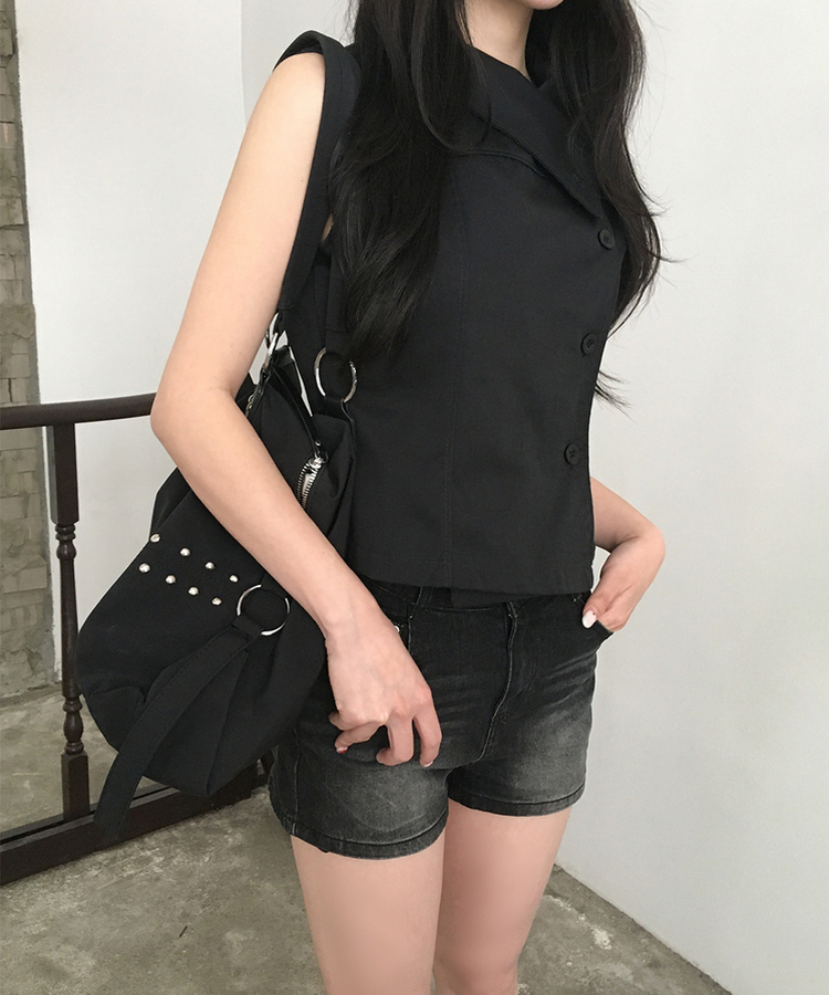 スリムハイネックボタンノースリーブジャケット BLACK