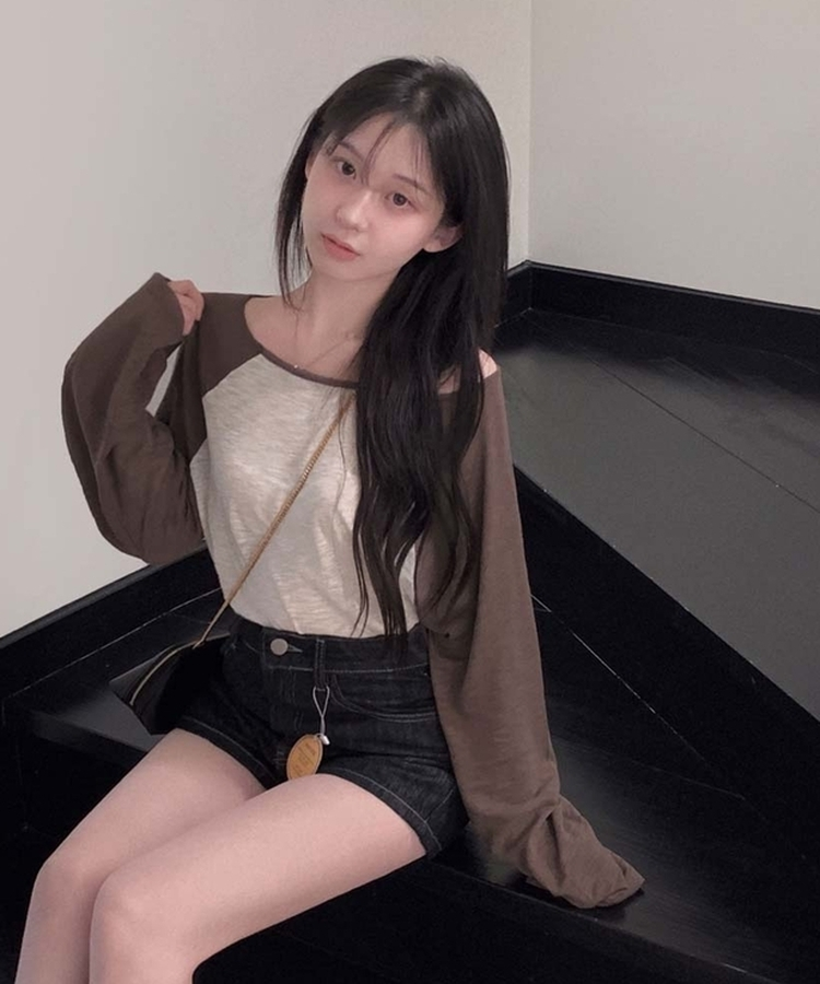 ワンショルダーラグランシアー長袖Tシャツ BROWN