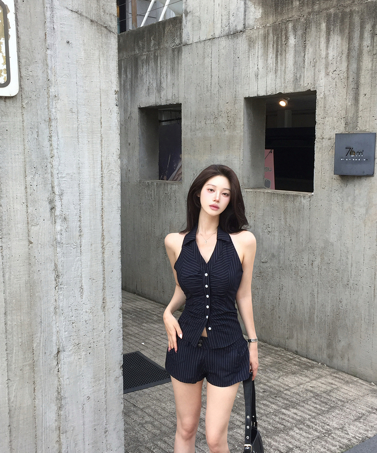 【SET】ホルターネックストライプシャツ＋ショートパンツ NAVY