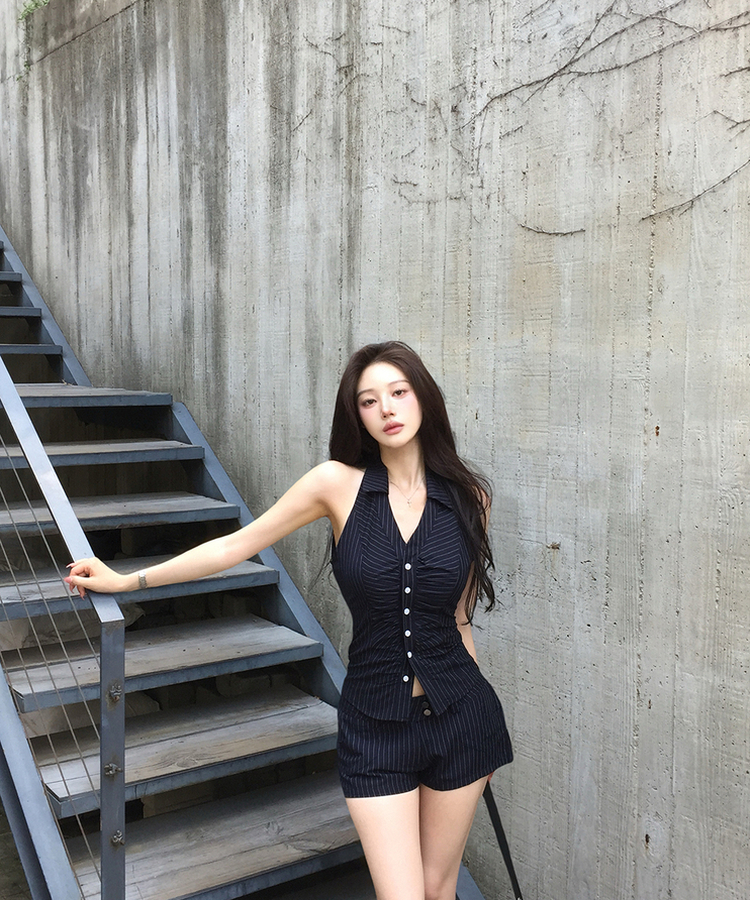 【SET】ホルターネックストライプシャツ＋ショートパンツ NAVY