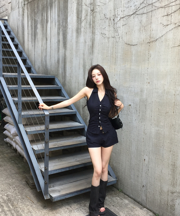 【SET】ホルターネックストライプシャツ＋ショートパンツ NAVY