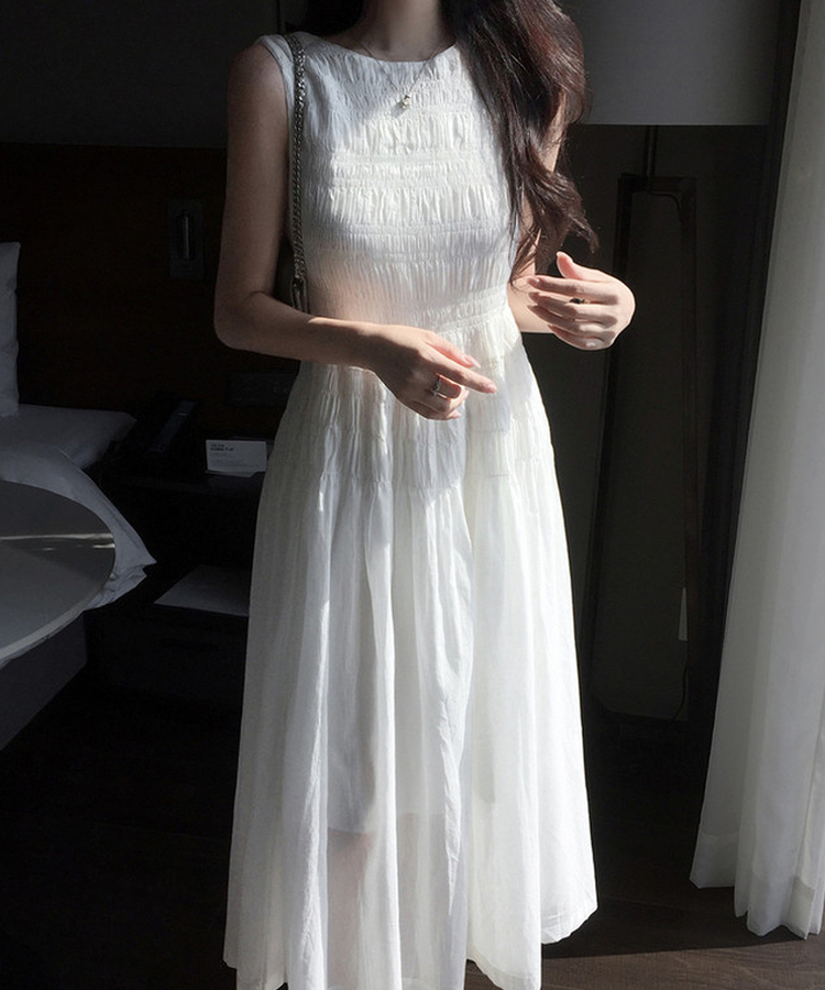 シャーリングノースリーブロングワンピース IVORY