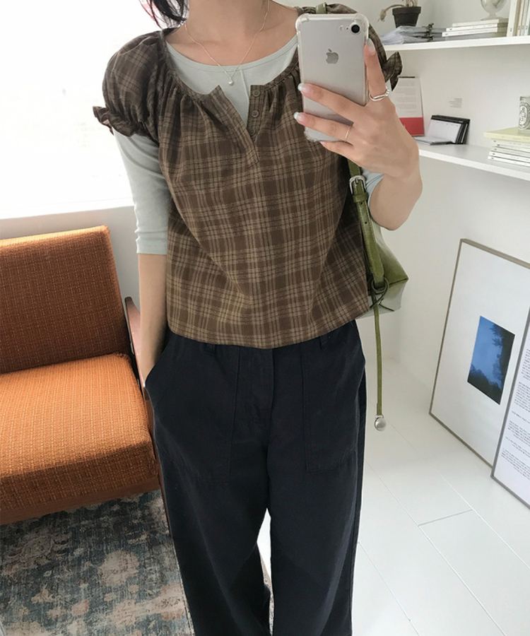 チェックパフ半袖ブラウス BROWN