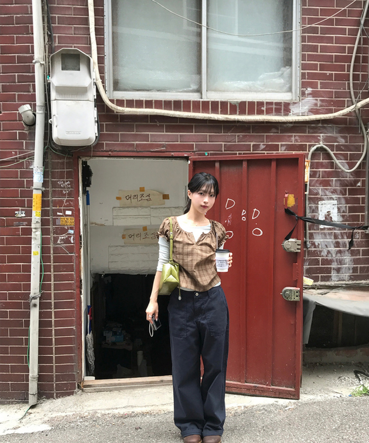 チェックパフ半袖ブラウス BROWN