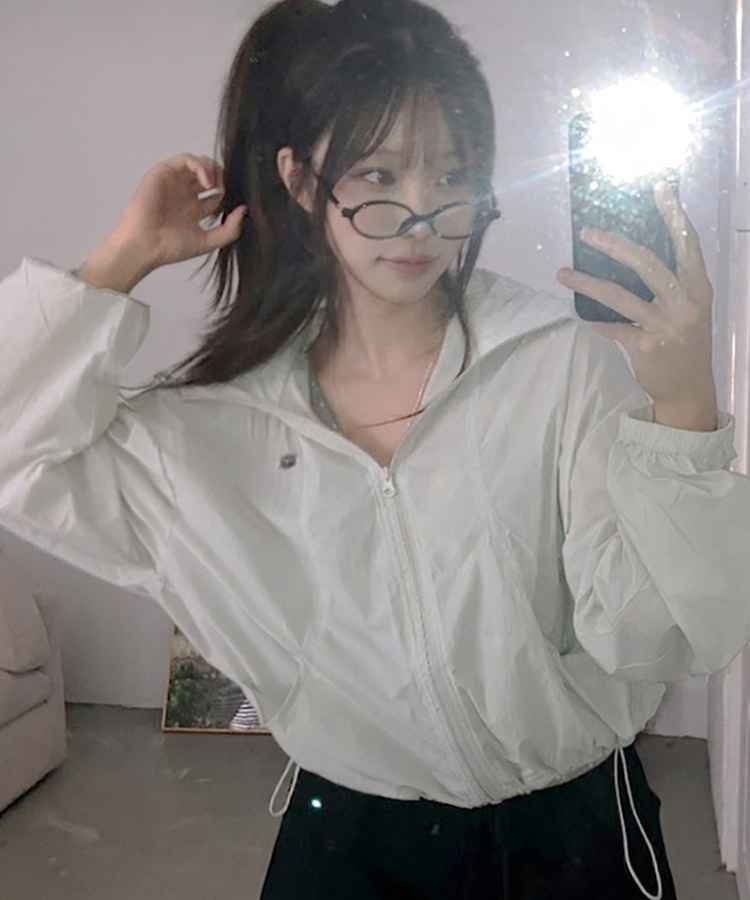 치코 후드 배색 팬던트 바람막이 점퍼 그레이