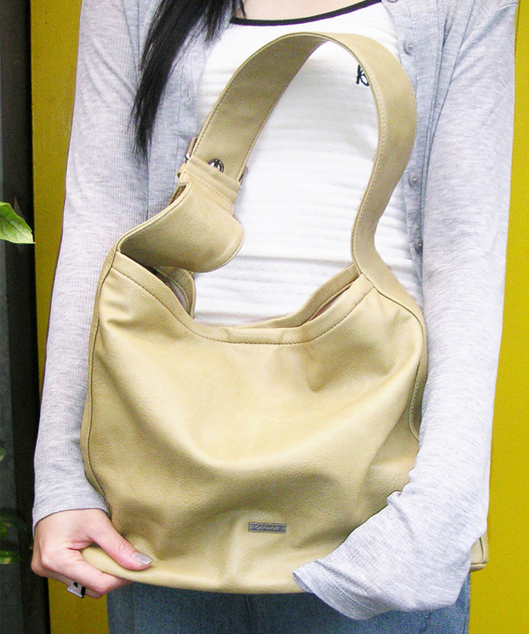 リブレザーアイレットショルダーバッグ YELLOW