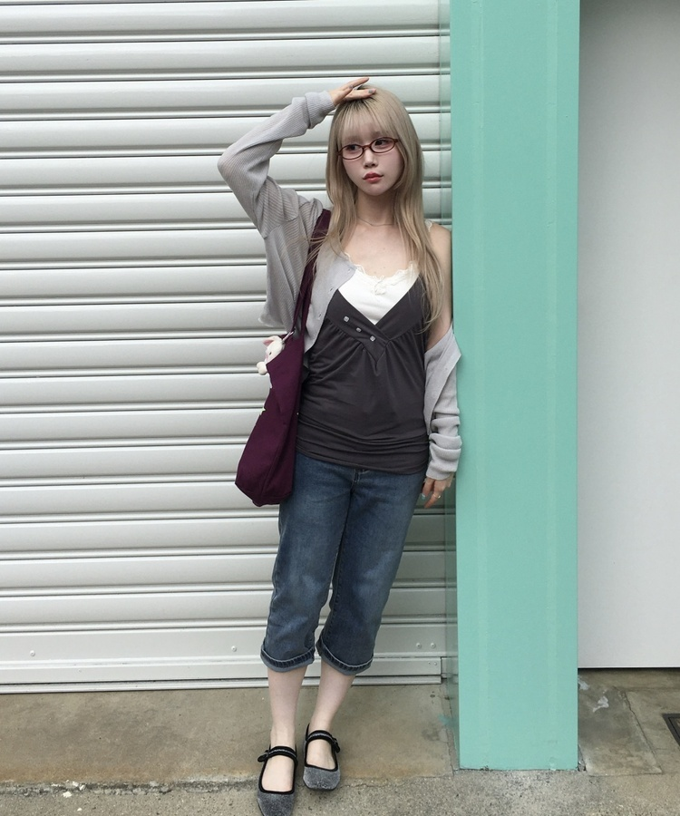 브이 홀터 나시 먹색