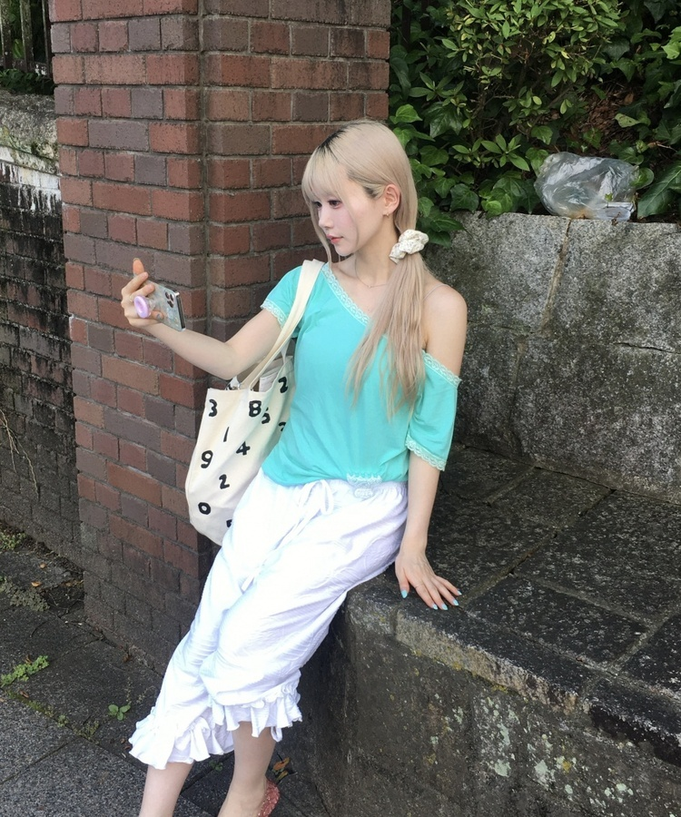 ドットフリルリボン7分丈パンツ IVORY