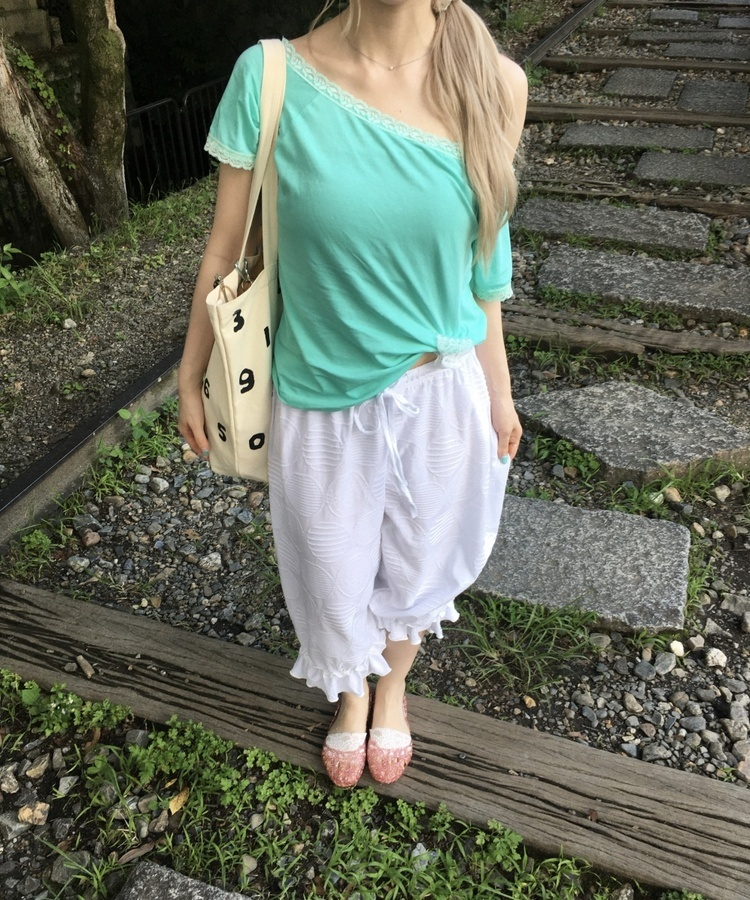 ドットフリルリボン7分丈パンツ IVORY