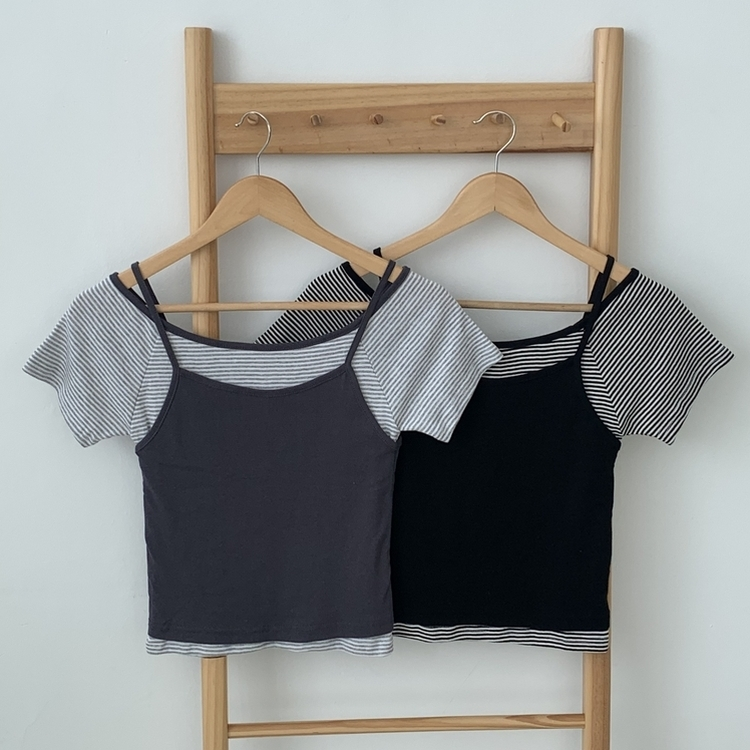 オフショルレイヤードストライプTシャツ