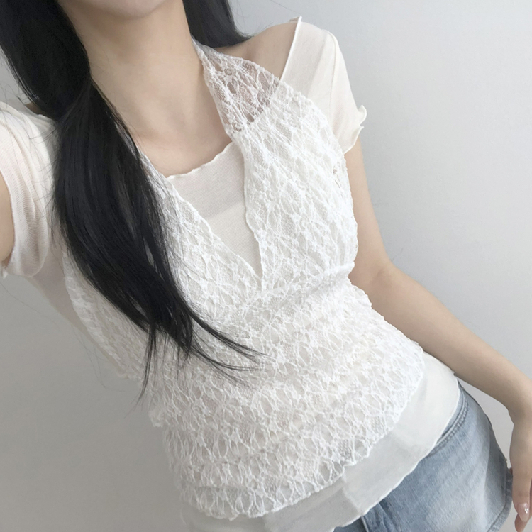 【SET】レースホルターネックキャミ＋フリル半袖Tシャツ IVORY