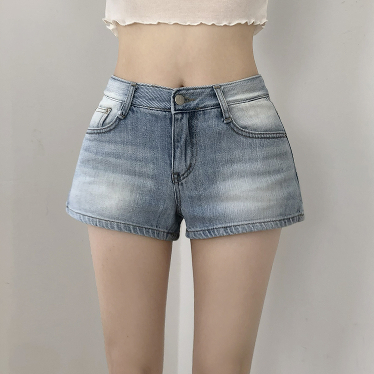 ライトブルーローライズデニムショートパンツ LIGHT BLUE
