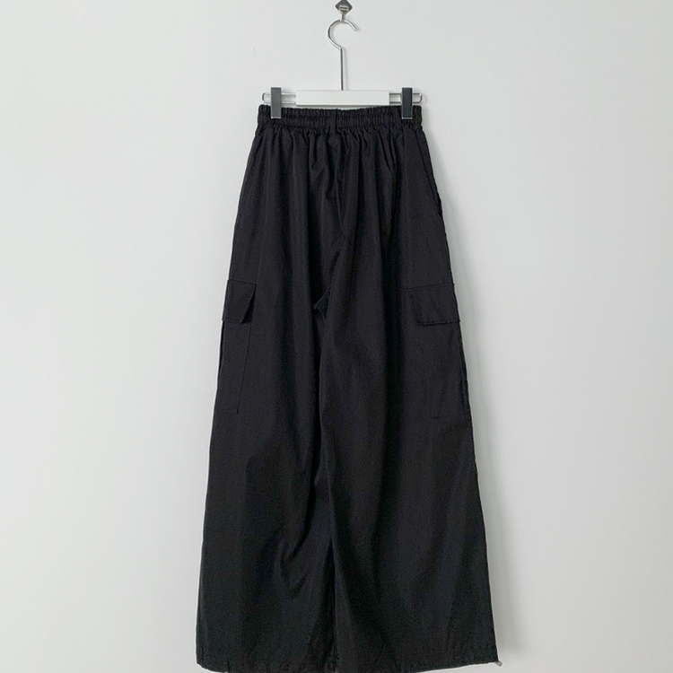 カーゴワイドナイロントレーニングパンツ