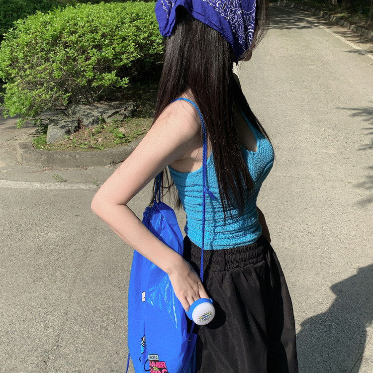 ホルターネックニットキャミソール BLUE