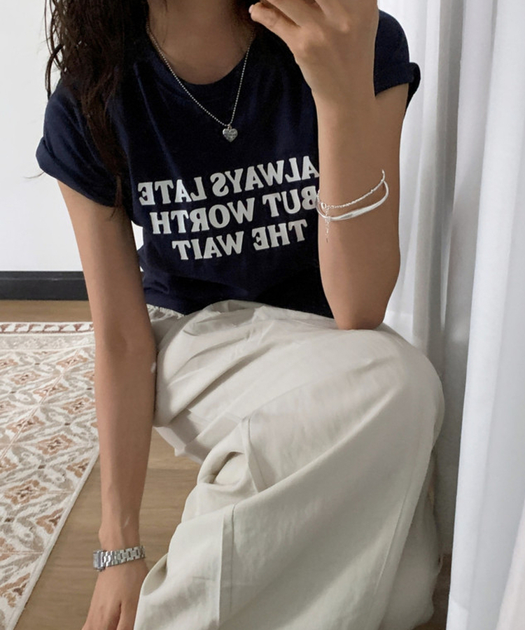 ヴィンテージレタリングスリム半袖Tシャツ NAVY