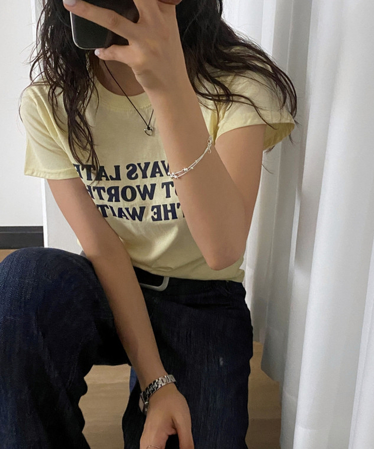ヴィンテージレタリングスリム半袖Tシャツ LIGHT YELLOW