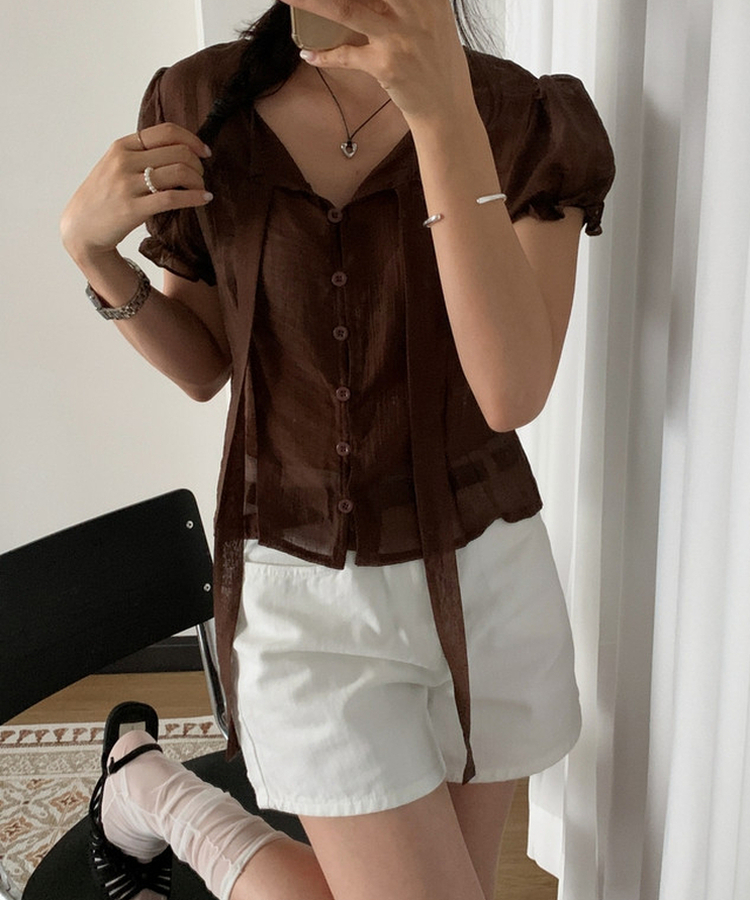 シアーパフストラップ半袖ブラウス BROWN