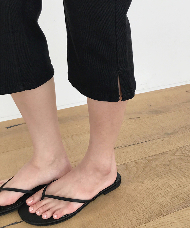 スリットカプリ6分丈パンツ BLACK