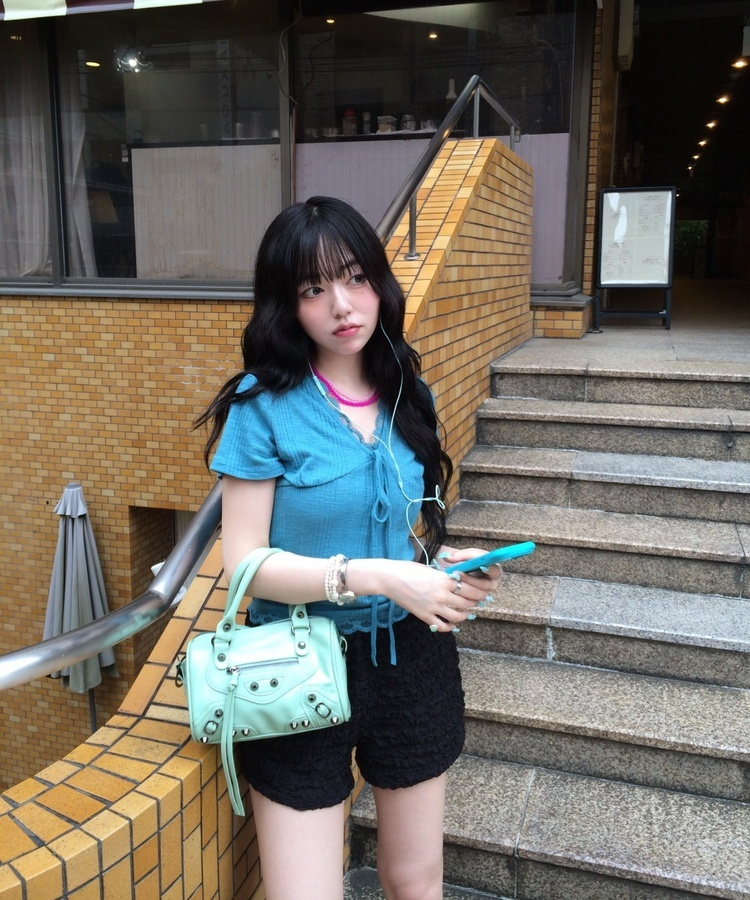 レースVネック半袖Tシャツ TEAL